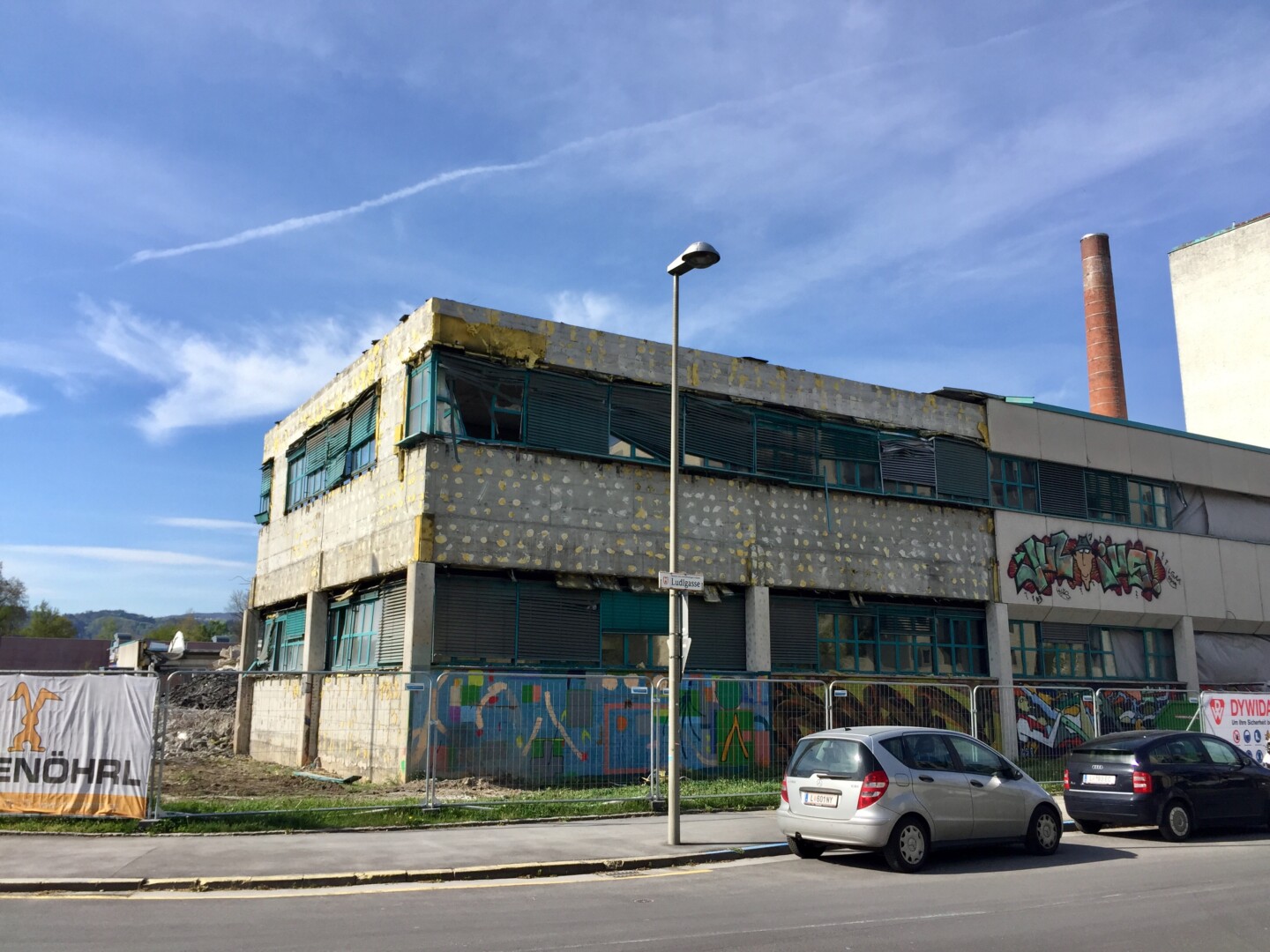 Abriss Bau 3 Fassade